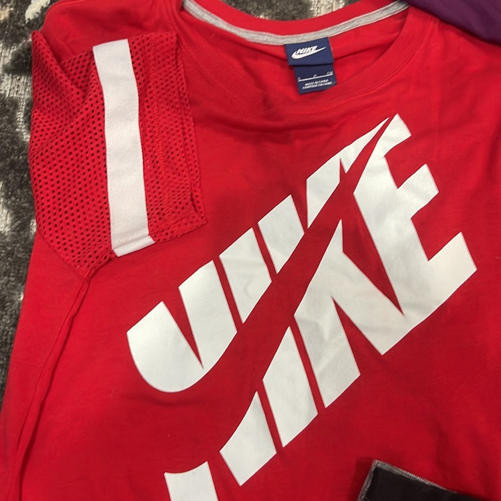 ❌SOLD❌Bundle of Nike Workout Clothes - Picture 6 of 7